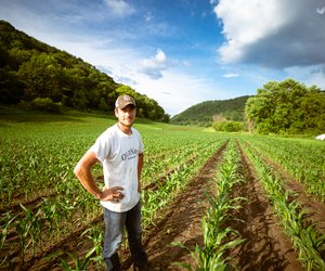 farmer-horticulture